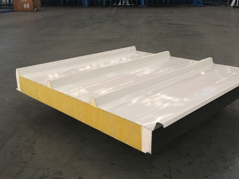 耐力板有什么優(yōu)勢深受大家喜愛？